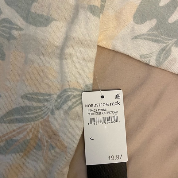 nordstrom shirt - Picture 3 of 5